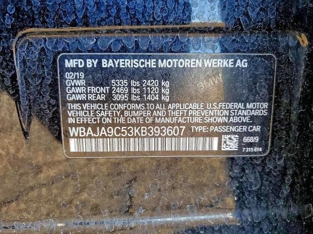 2019 BMW 530E 12