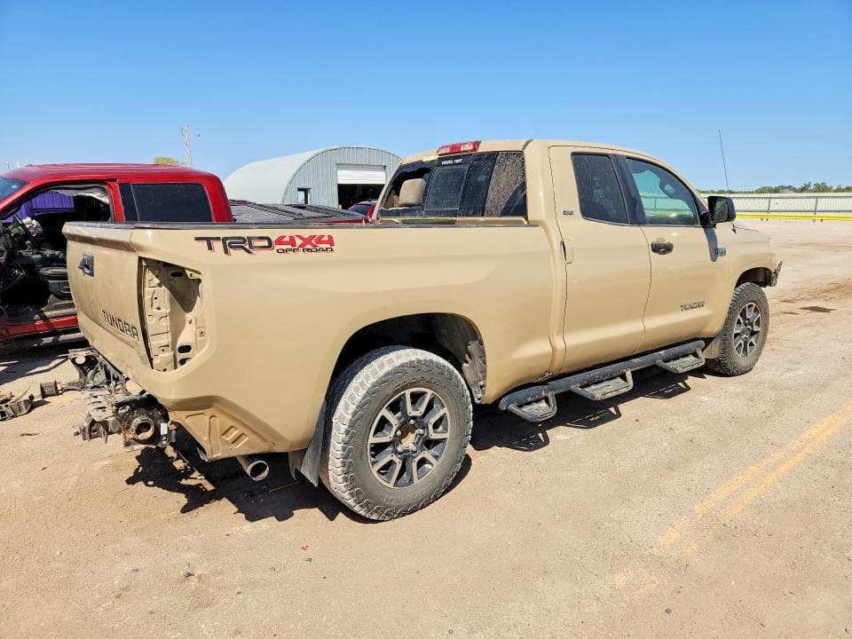 2018 TOYOTA TUNDRA SR5 3