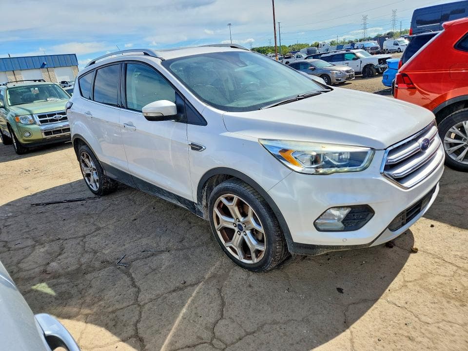 2017 FORD ESCAPE TITANIUM 4