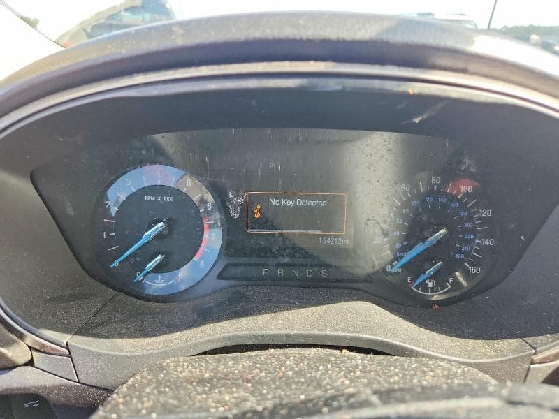 2017 FORD FUSION SE 9