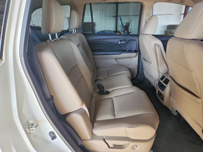 2017 HONDA PILOT TOURING 11