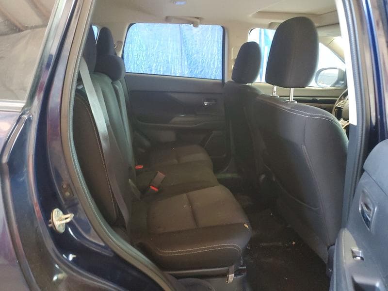 2017 MITSUBISHI OUTLANDER SE 11