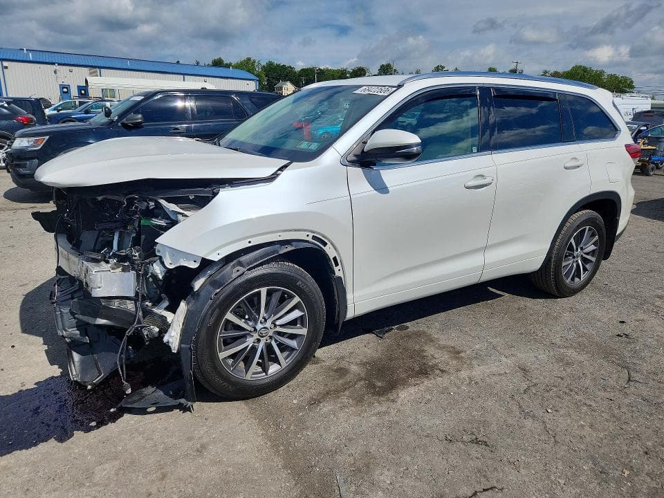 2017 TOYOTA HIGHLANDER XLE - 1