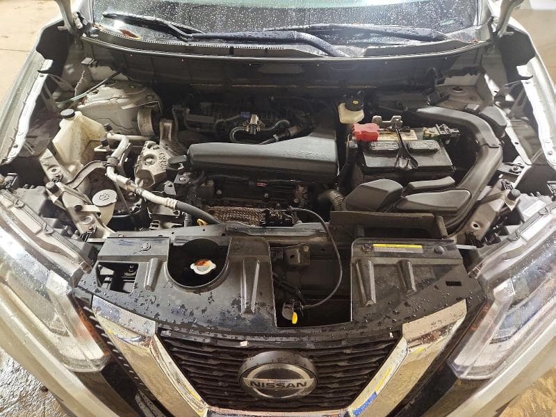 2018 NISSAN ROGUE S 11
