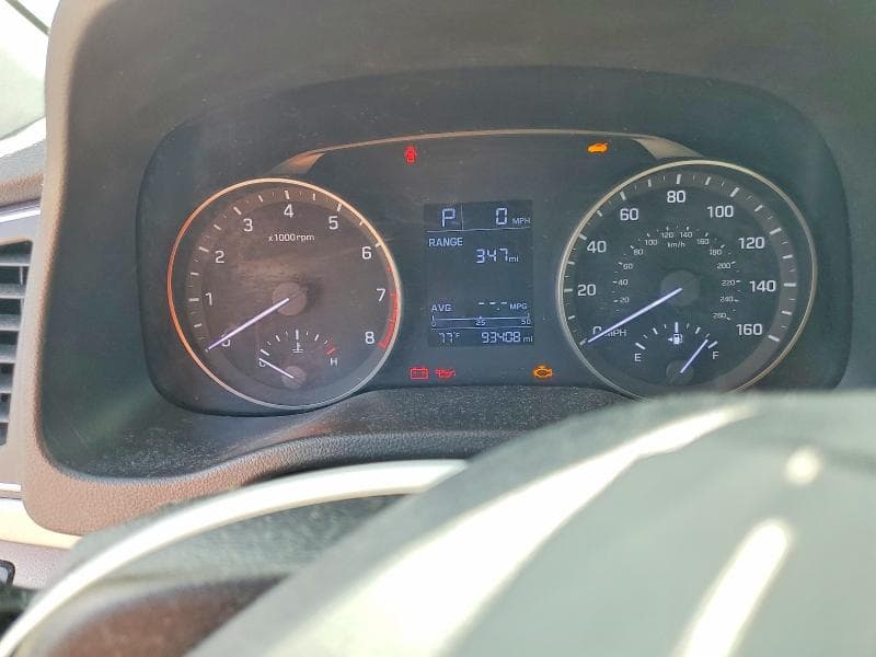 2017 HYUNDAI ELANTRA SE 9