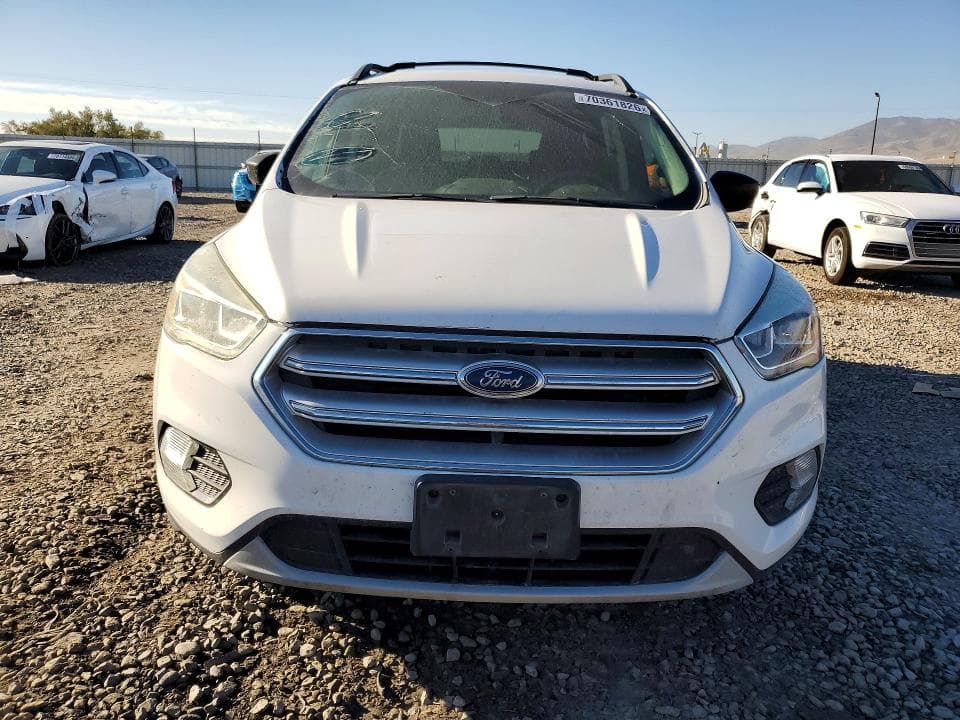 2017 FORD ESCAPE SE 5