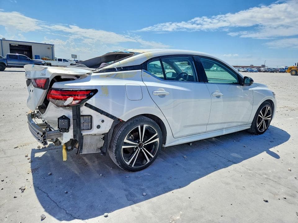 2021 NISSAN SENTRA SR 3