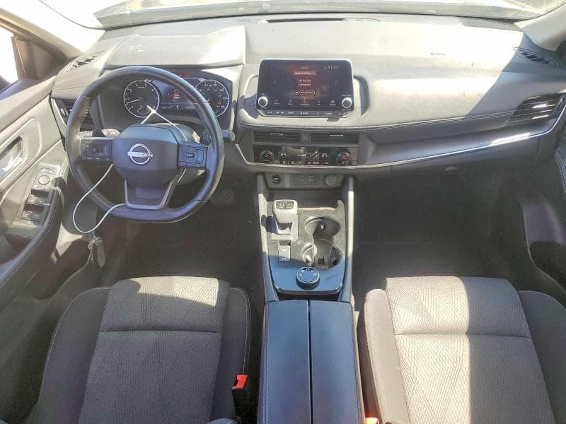 2025 NISSAN ROGUE SV 8