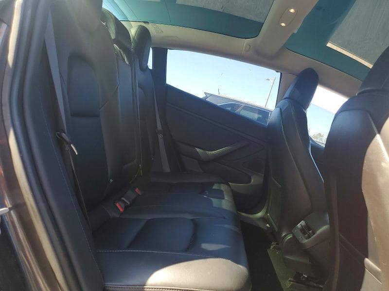 2018 TESLA MODEL 3 10