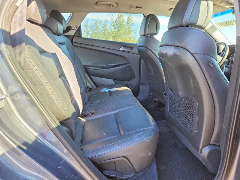 2017 HYUNDAI TUCSON SE 11