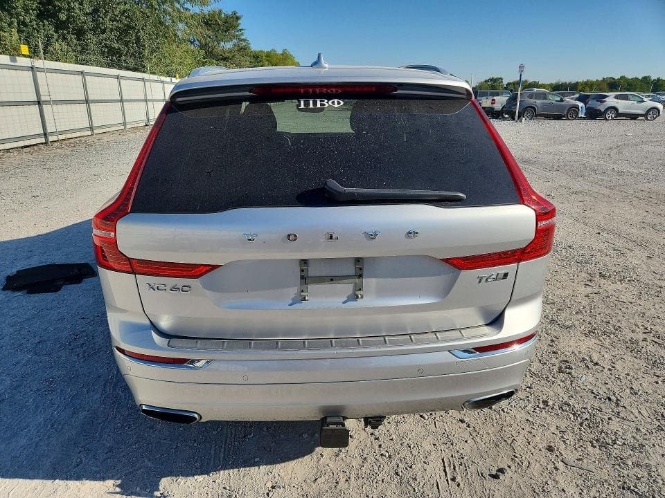2018 VOLVO XC60 T6 6