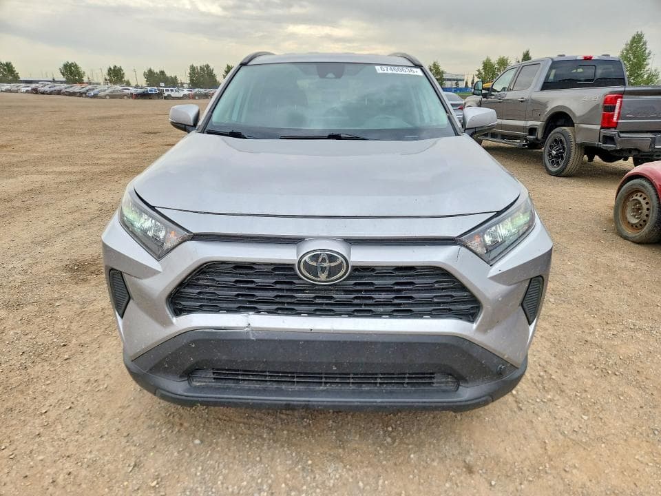2019 TOYOTA RAV4 LE 5