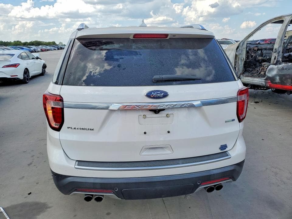 2018 FORD EXPLORER PLATINUM 6