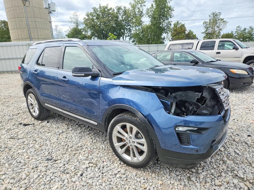 2018 FORD EXPLORER XLT 4