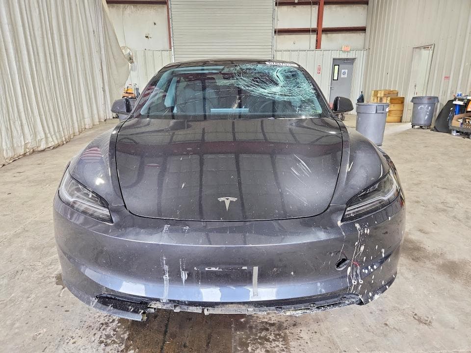 2025 TESLA MODEL 3 5