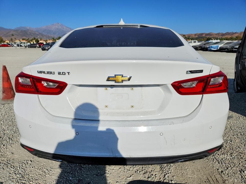 2017 CHEVROLET MALIBU PREMIER 6