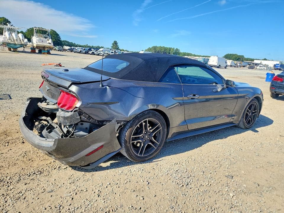 2020 FORD MUSTANG 3