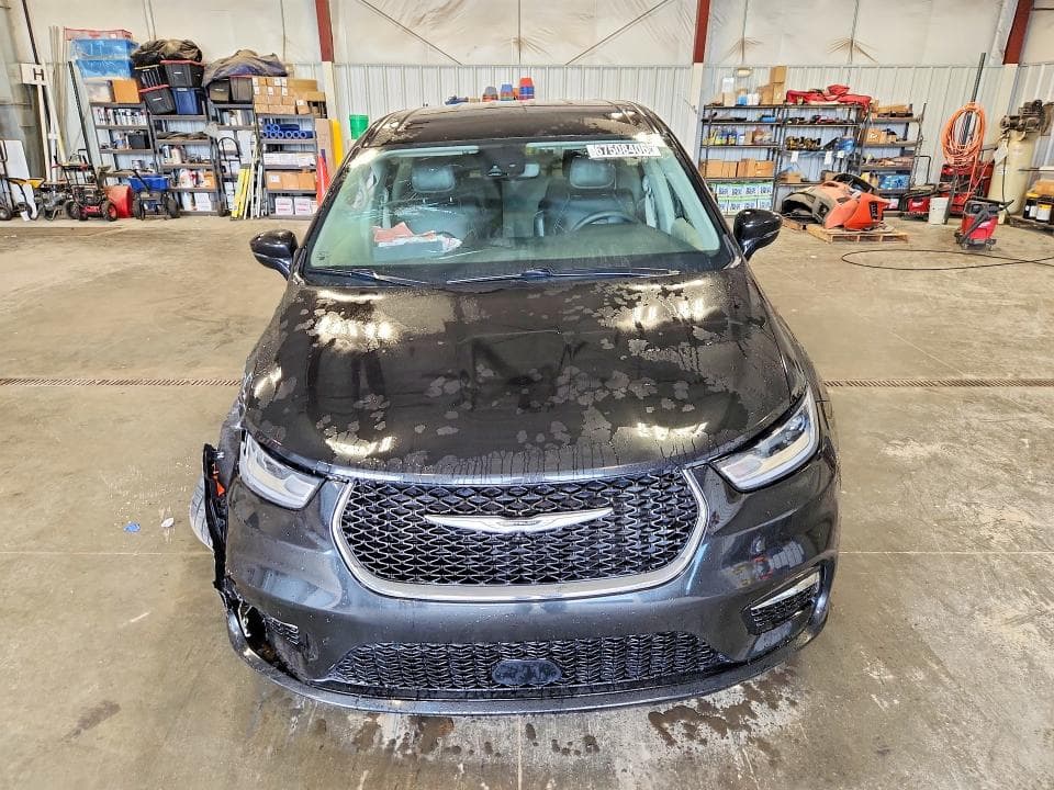 2023 CHRYSLER PACIFICA TOURING L 5