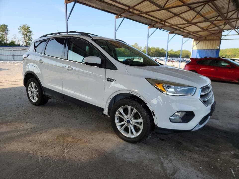 2018 FORD ESCAPE SE 4