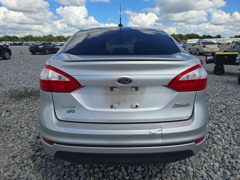 2017 FORD FIESTA SE 6