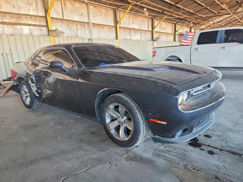 2019 DODGE CHALLENGER SXT 4