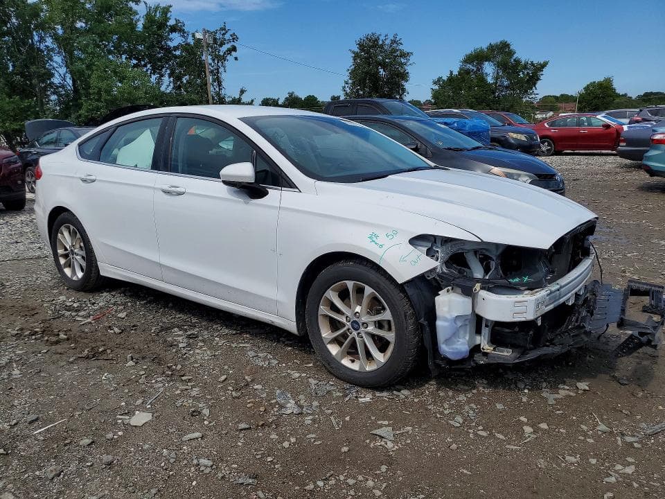 2020 FORD FUSION SE 4