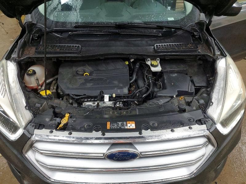 2017 FORD ESCAPE SE 12