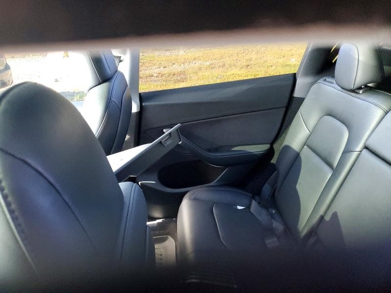 2022 TESLA MODEL Y 10