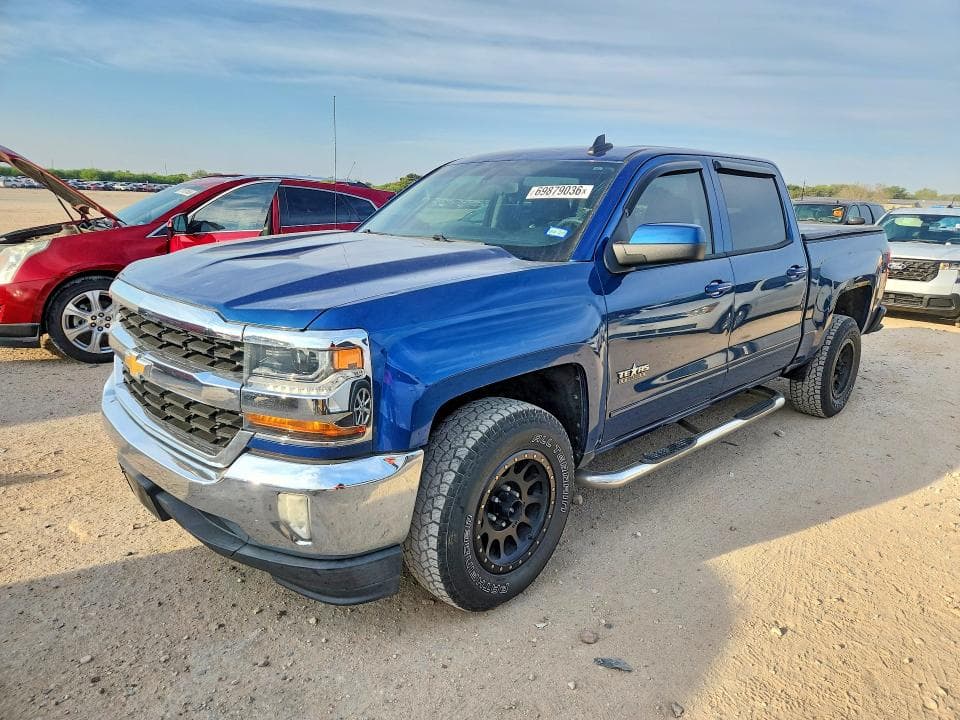 2018 CHEVROLET SILVERADO C1500 LT - 1