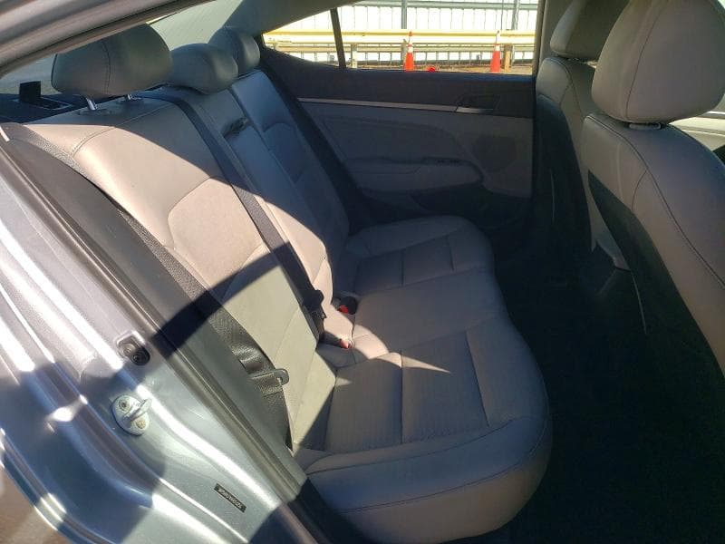 2017 HYUNDAI ELANTRA LIMITED 10