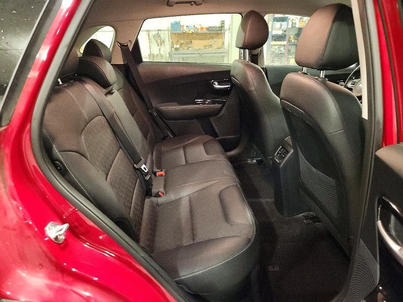 2017 KIA NIRO EX 11
