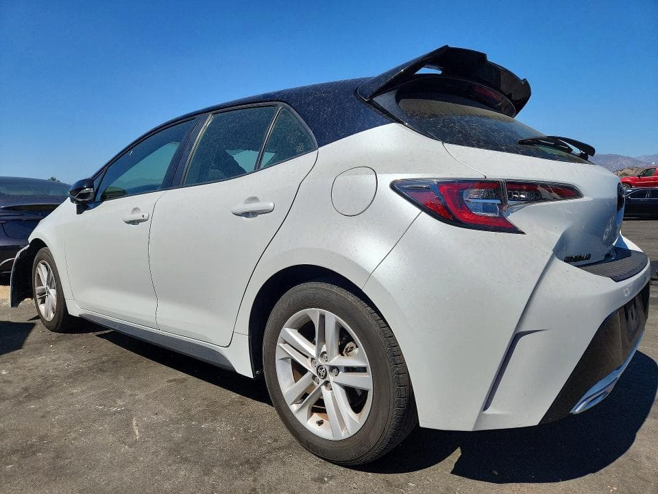 2022 TOYOTA COROLLA HATCHBACK SE 2