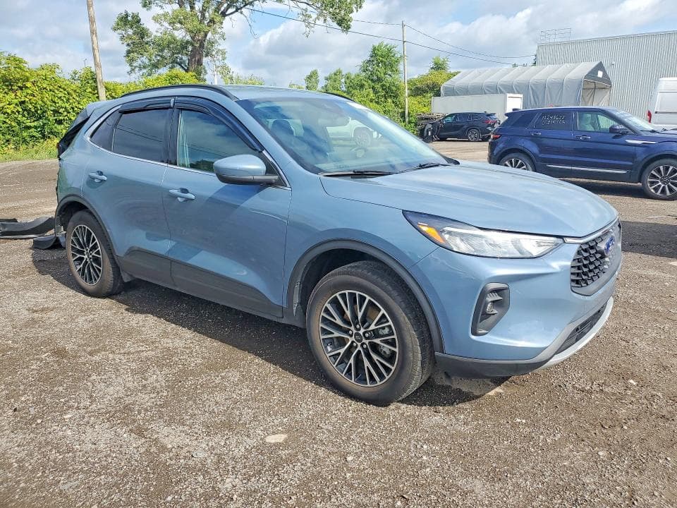 2025 FORD ESCAPE 4