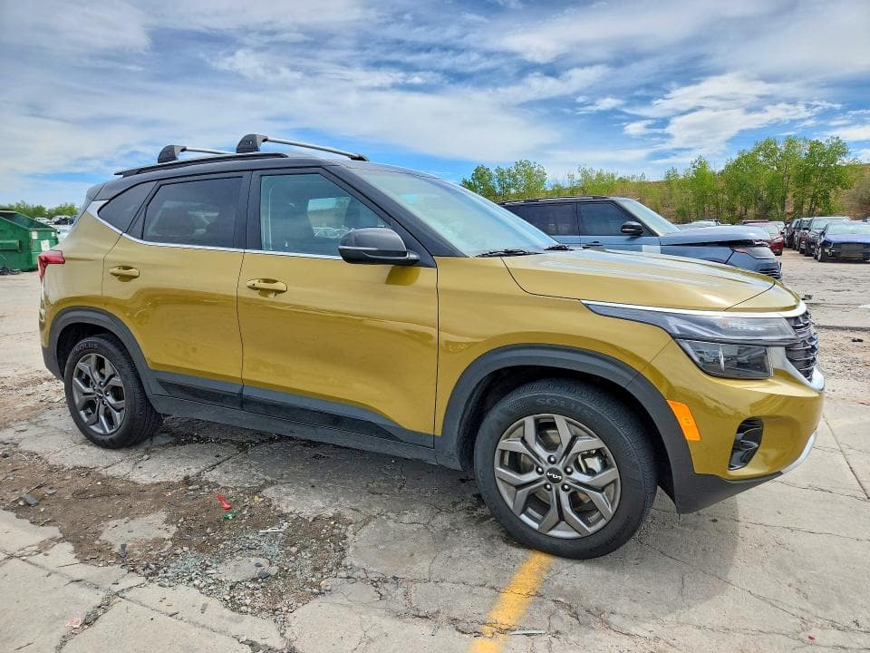 2024 KIA SELTOS S 4