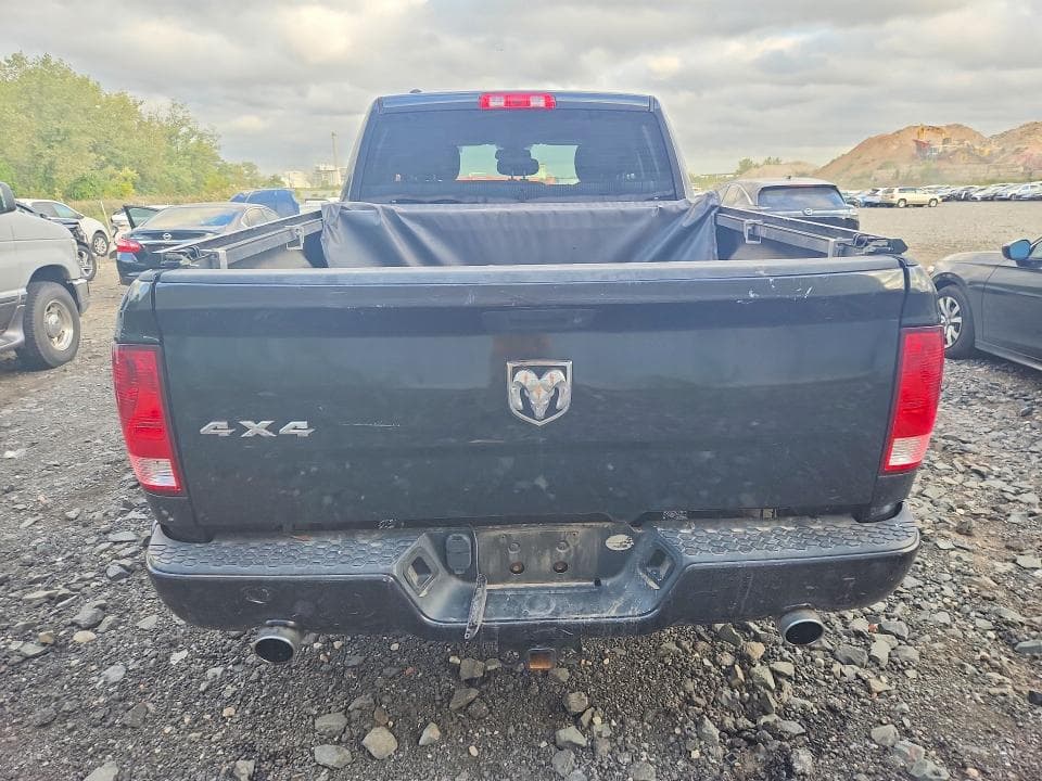 2017 RAM 1500 ST 6