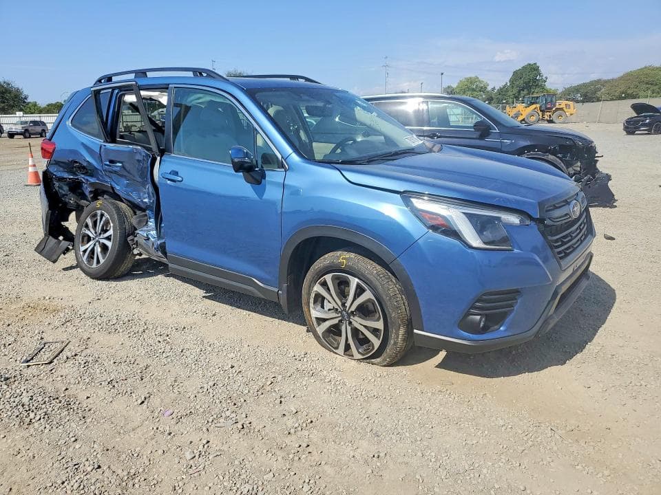 2024 SUBARU FORESTER LIMITED 4