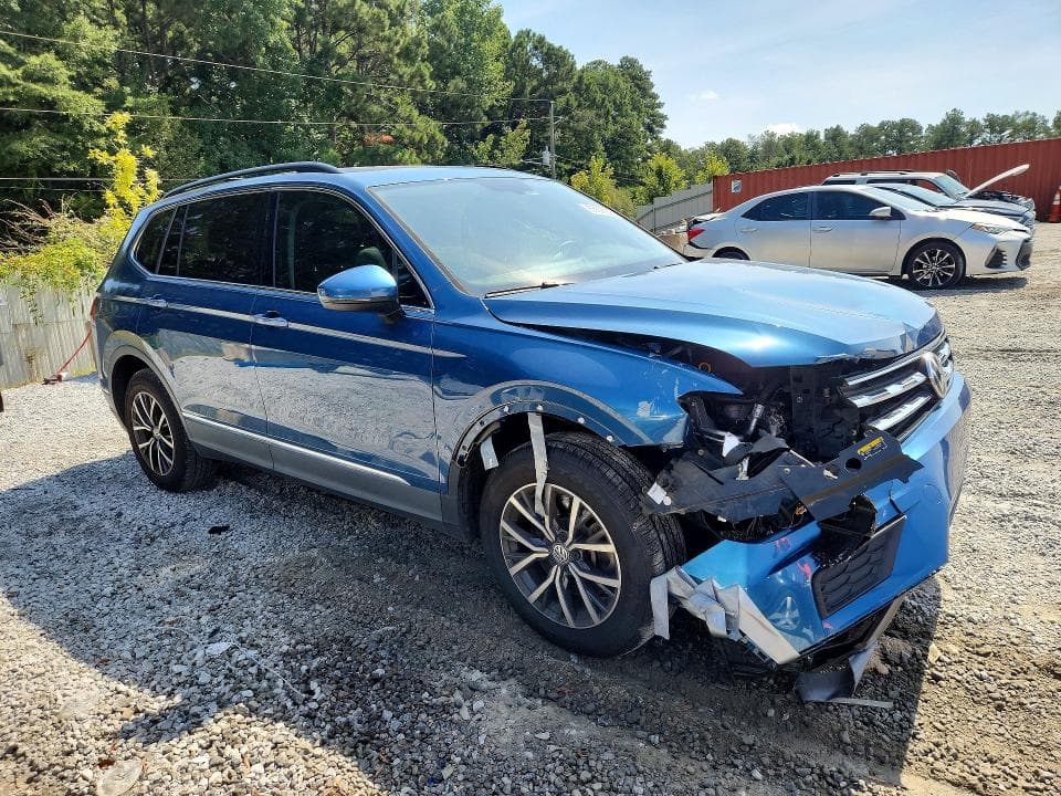 2020 VOLKSWAGEN TIGUAN SE 4