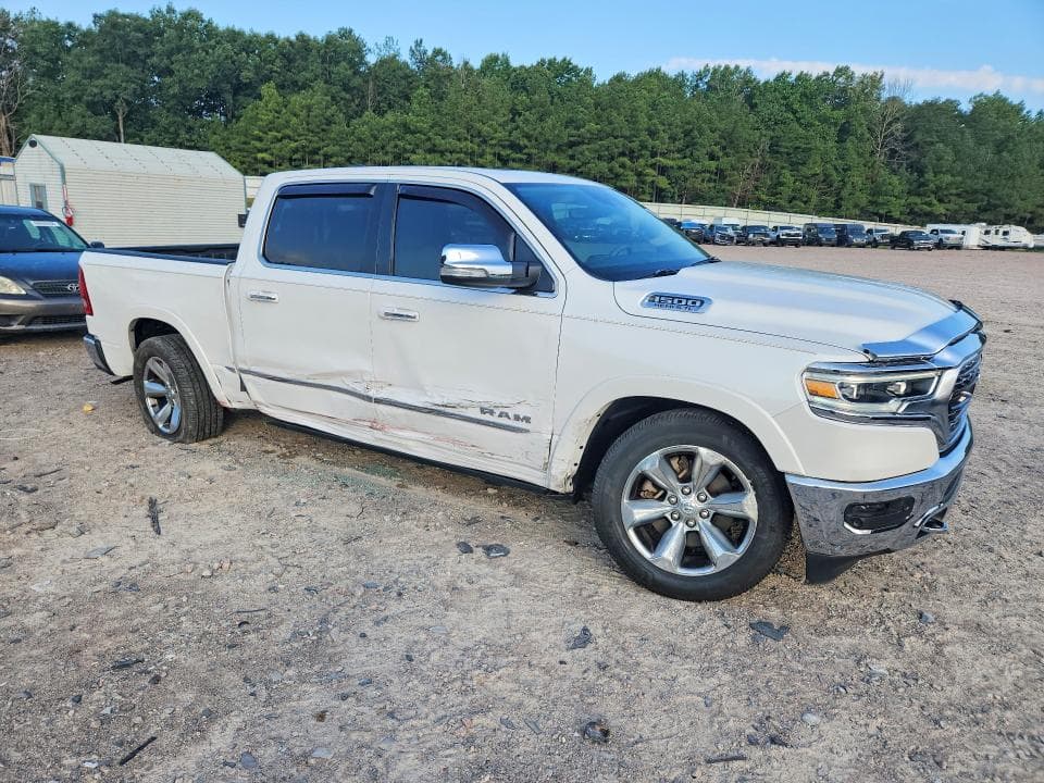 2019 RAM 1500 LIMITED 4