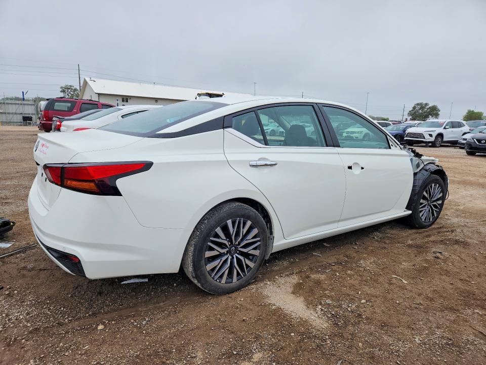 2025 NISSAN ALTIMA SV 3