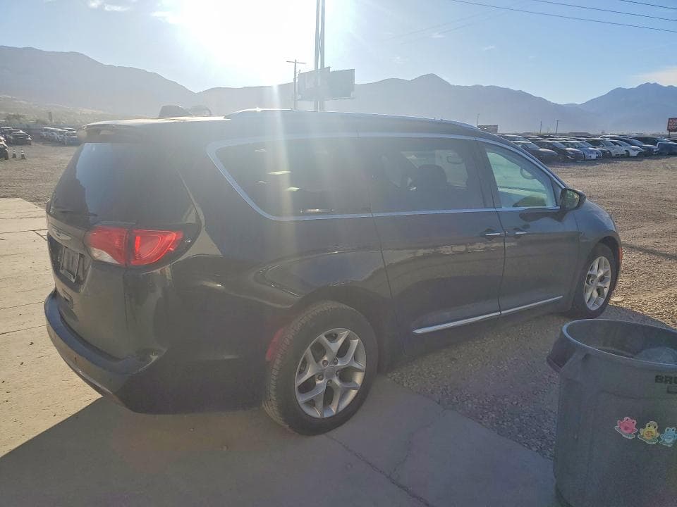 2017 CHRYSLER PACIFICA TOURING L PLUS 3
