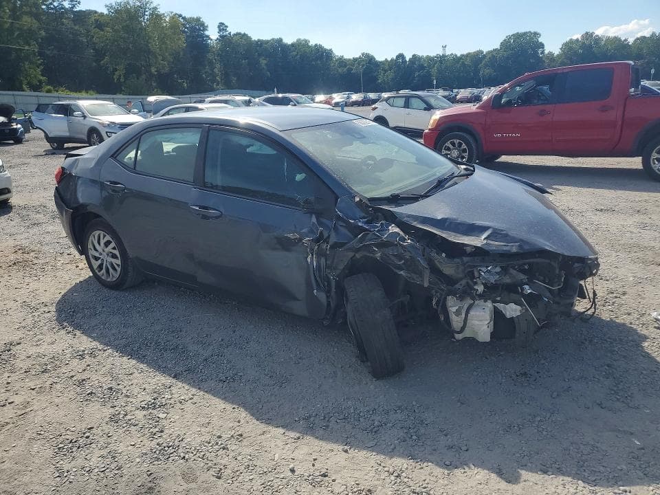 2017 TOYOTA COROLLA LE 4
