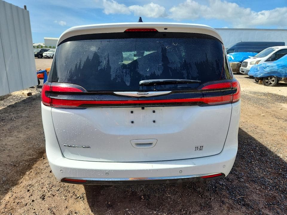 2026 CHRYSLER PACIFICA 6
