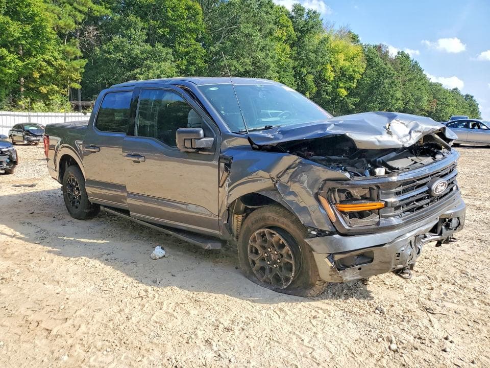 2026 FORD F150 XLT 4