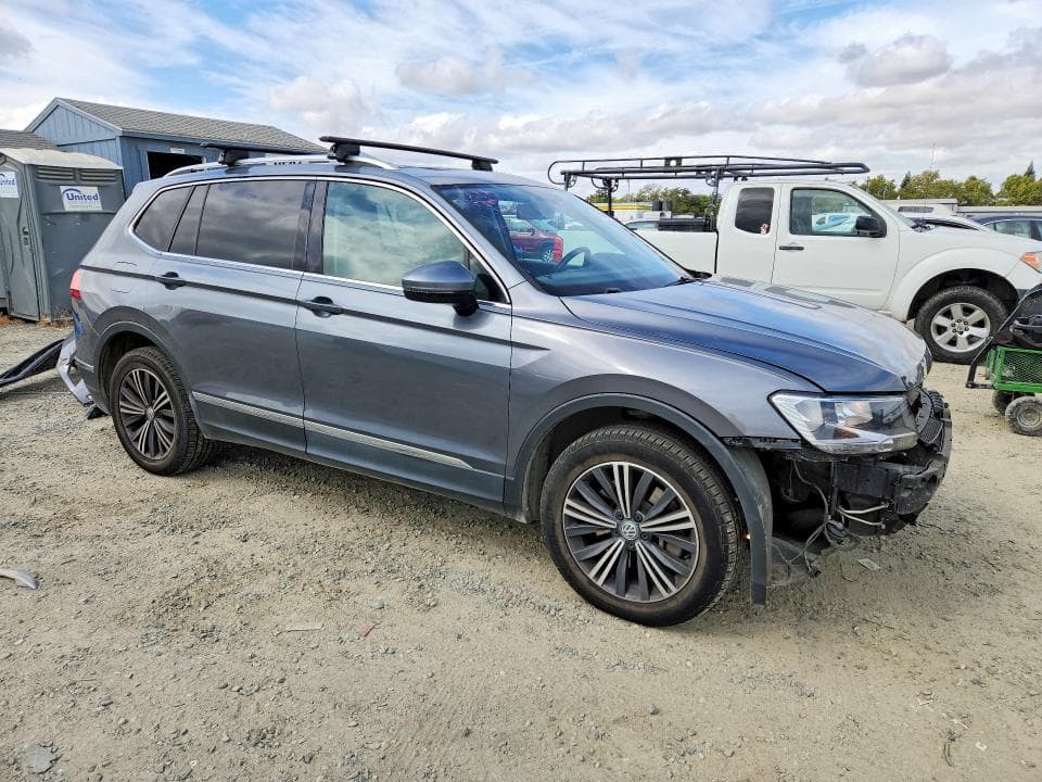 2018 VOLKSWAGEN TIGUAN SE 4