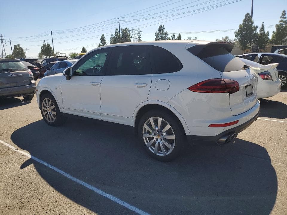 2017 PORSCHE CAYENNE SE HYBRID PLATINUM 2