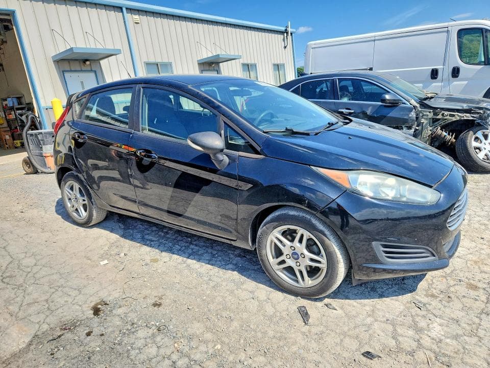 2018 FORD FIESTA SE 4