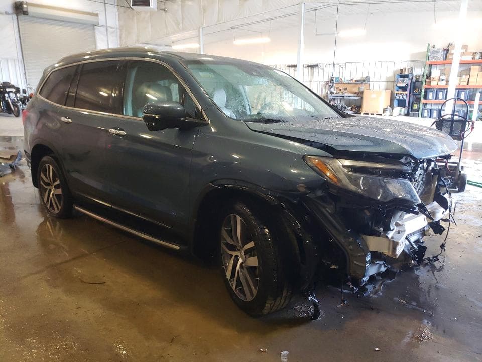2017 HONDA PILOT TOURING 4