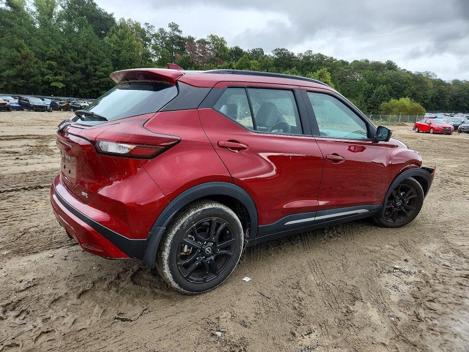 2022 NISSAN KICKS SR 3