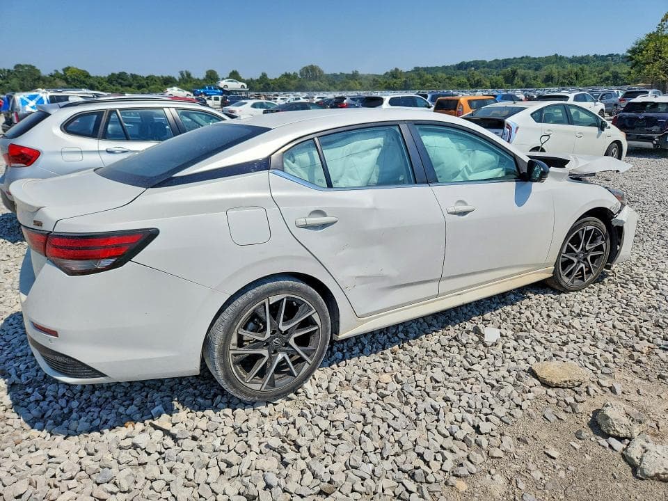 2024 NISSAN SENTRA SR 3