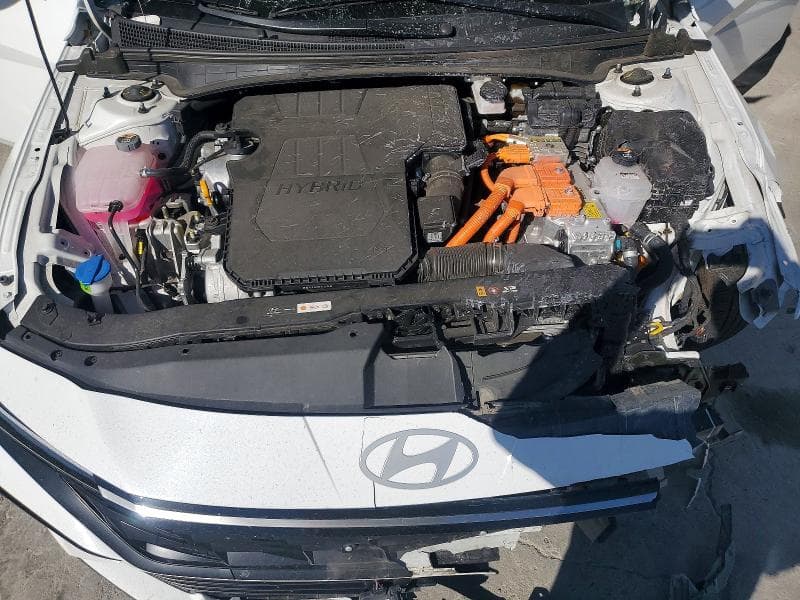 2025 HYUNDAI ELANTRA LIMITED 11